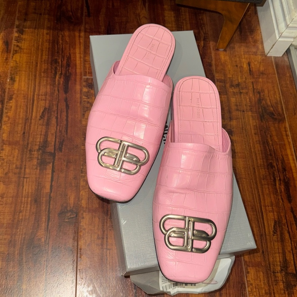 Balenciaga pink mules